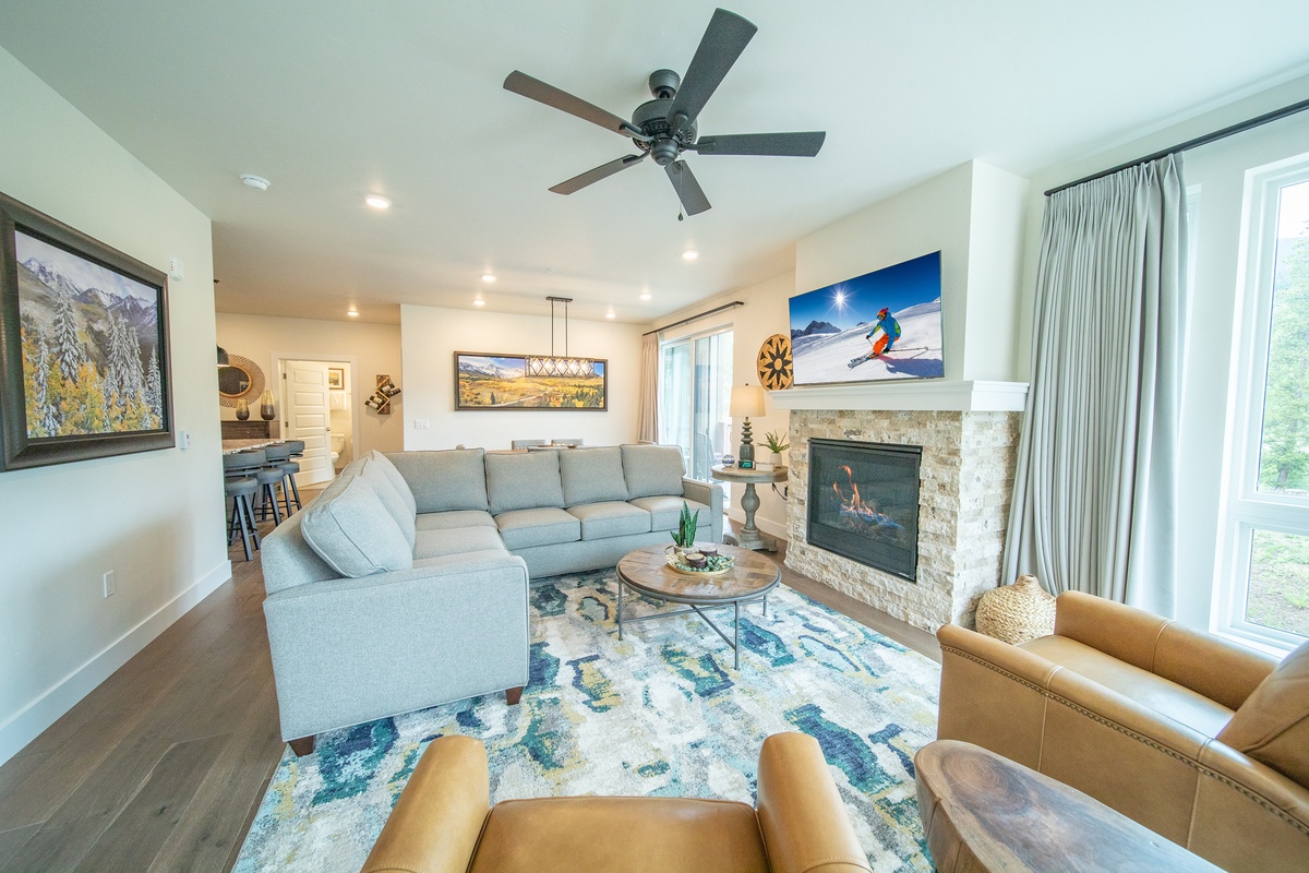 Well furnished ski vacation condo