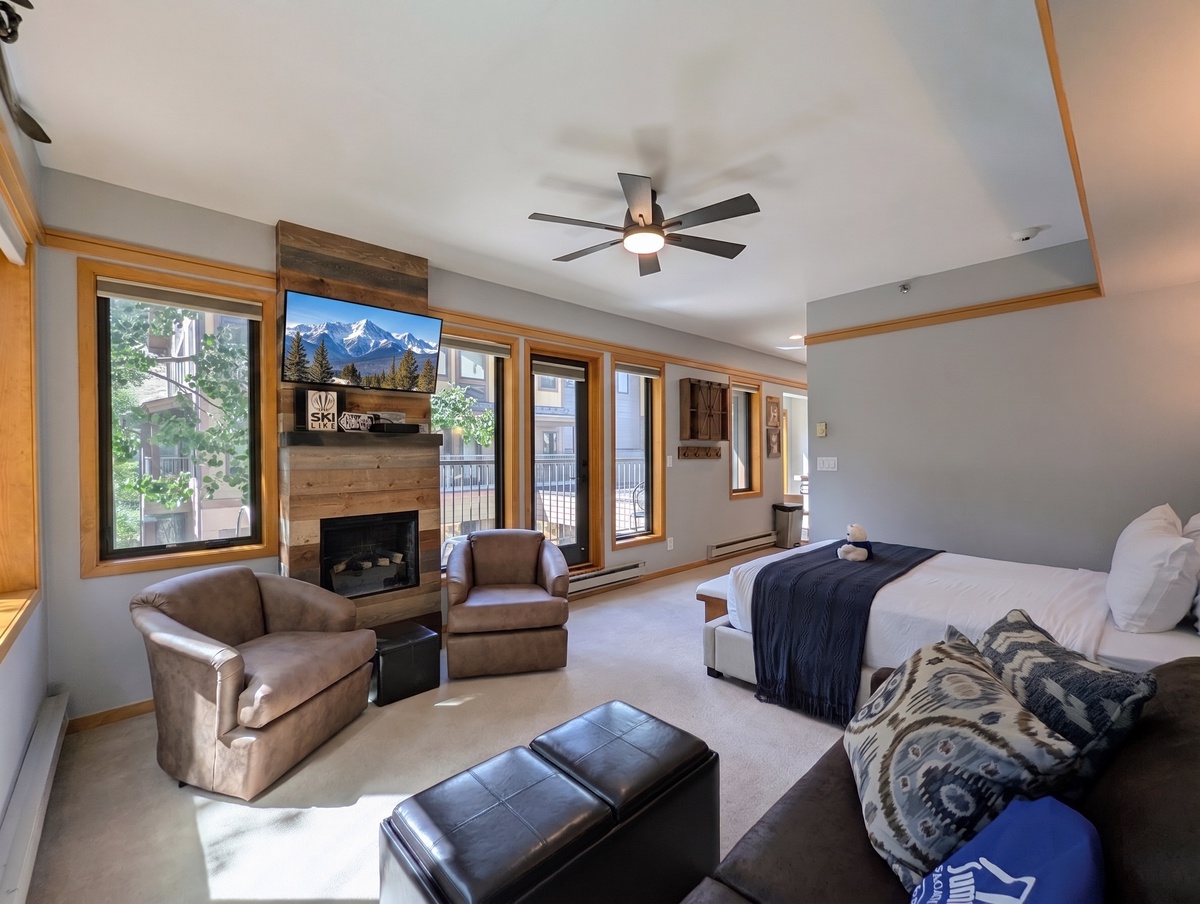 Slopeside 2744A