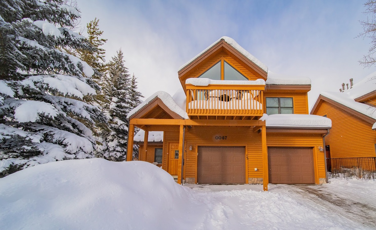 Snake River 13 with private garage #winter