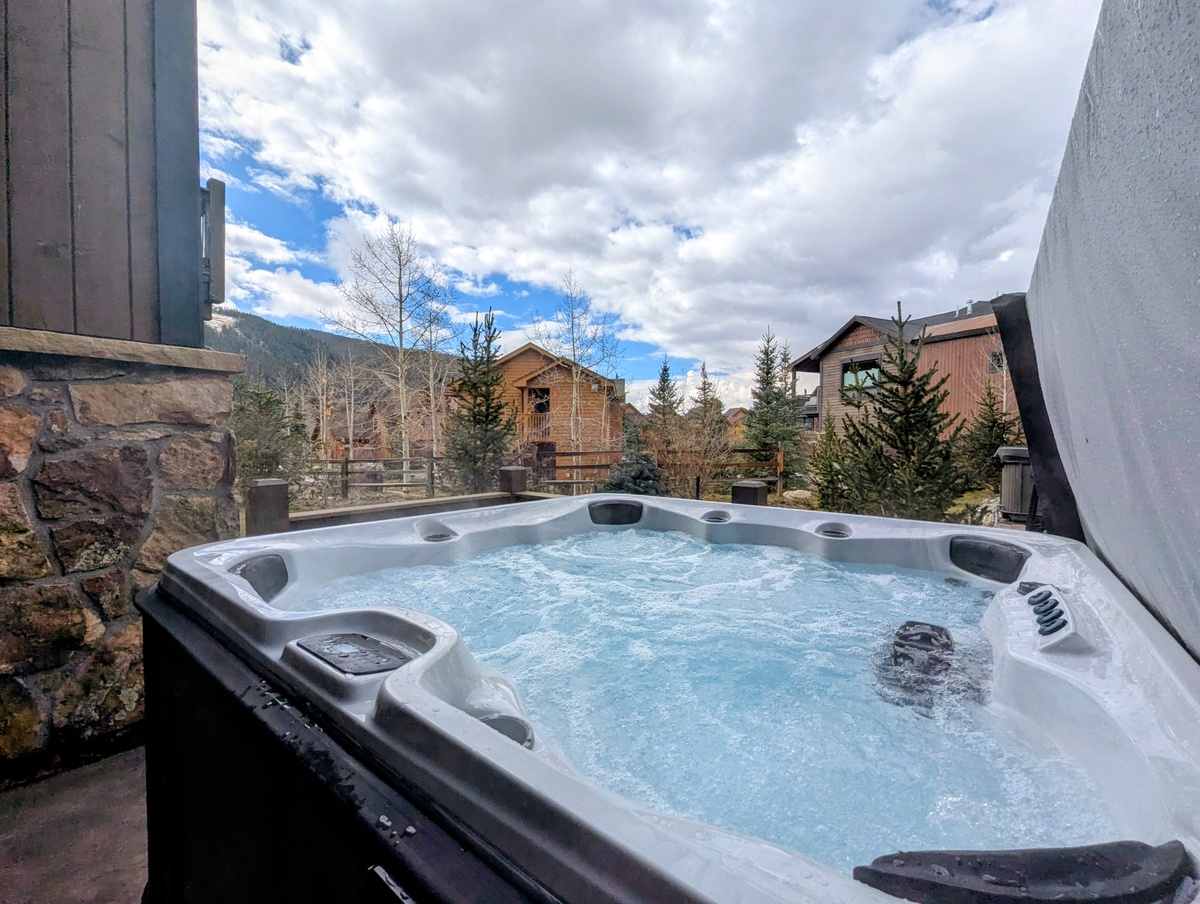 Private Hot Tub for Your Enjoyment