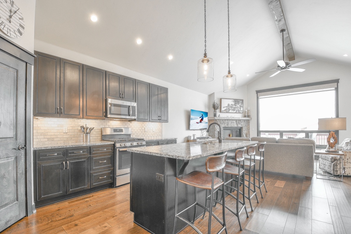 Fully equipped kitchen