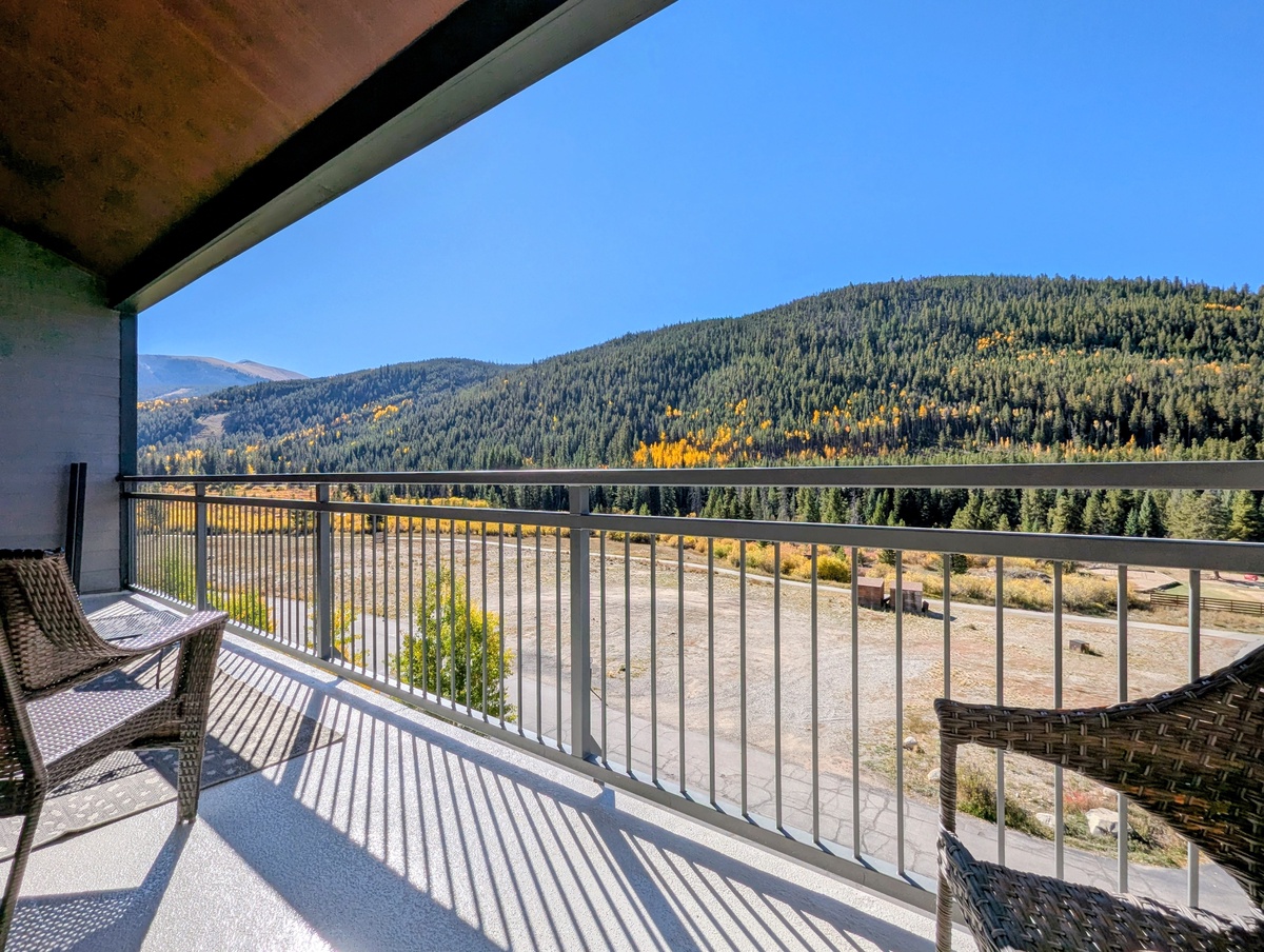 Mountain range views from balcony #fall