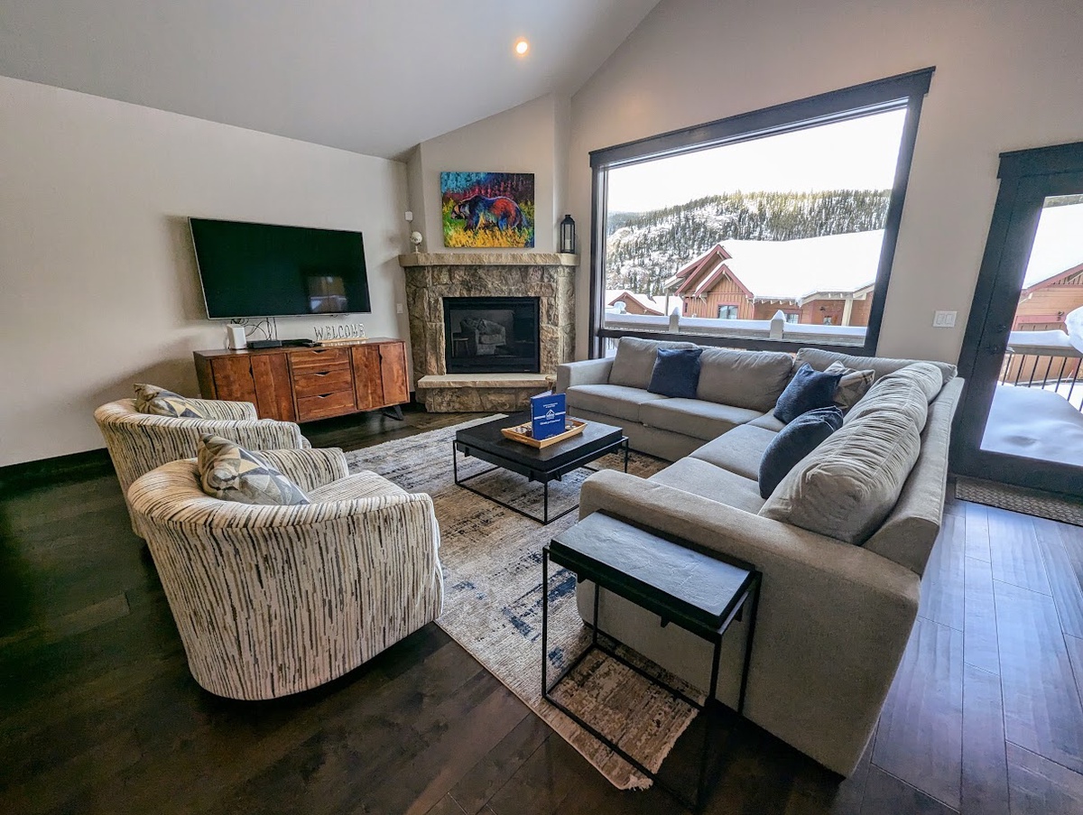 Alders 24 Outpost Dr