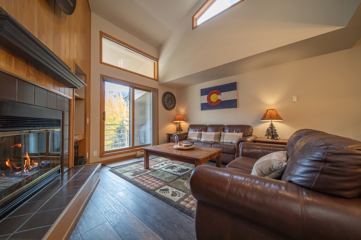 Vaulted ceilings and large windows #fall