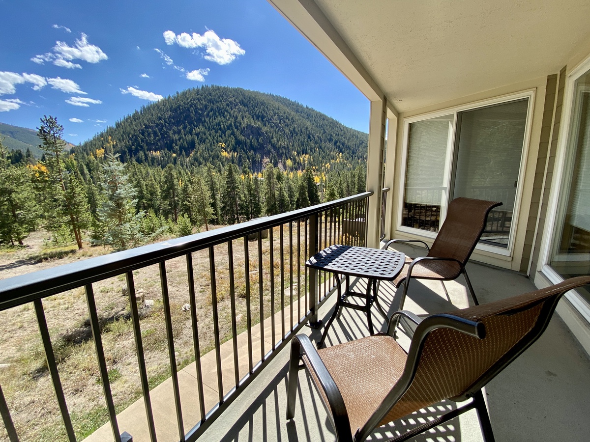 Private, upper level balcony! #summer