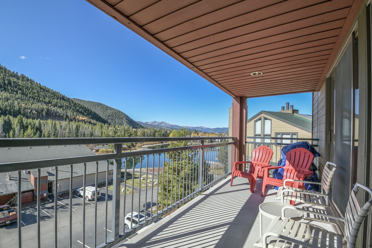 See Keystone Lake right from your Balcony! #summer