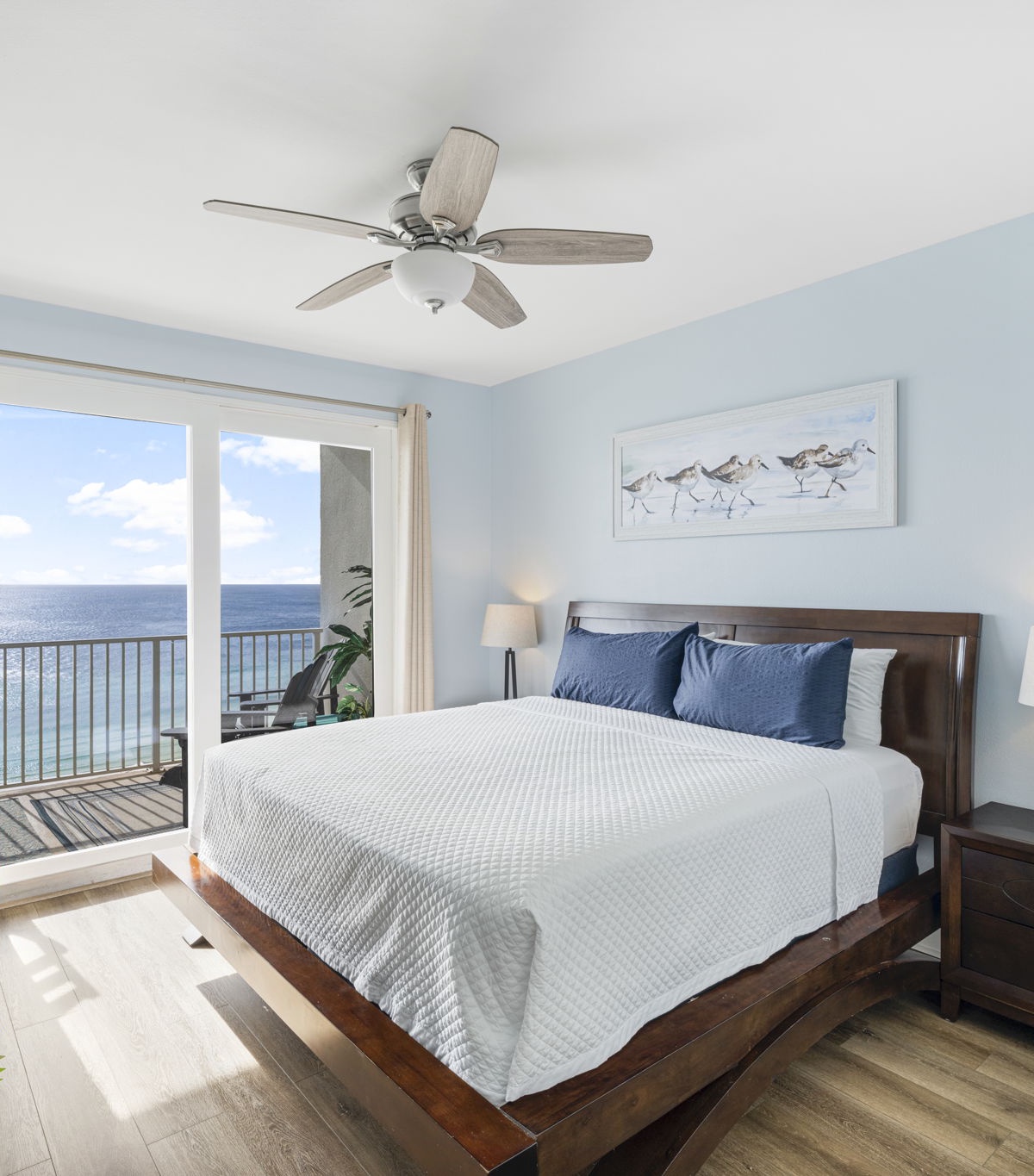 Laketown Wharf #1824