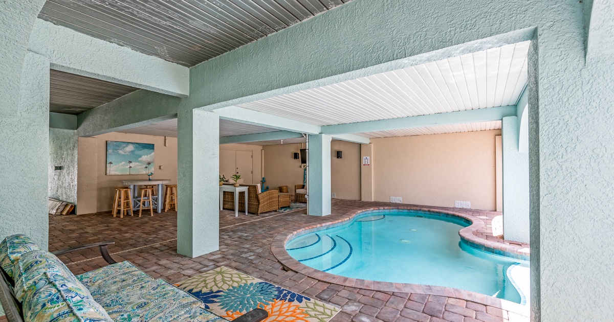 AMI Oasis - Vacation Rental in Anna Maria,FL | AMI Locals