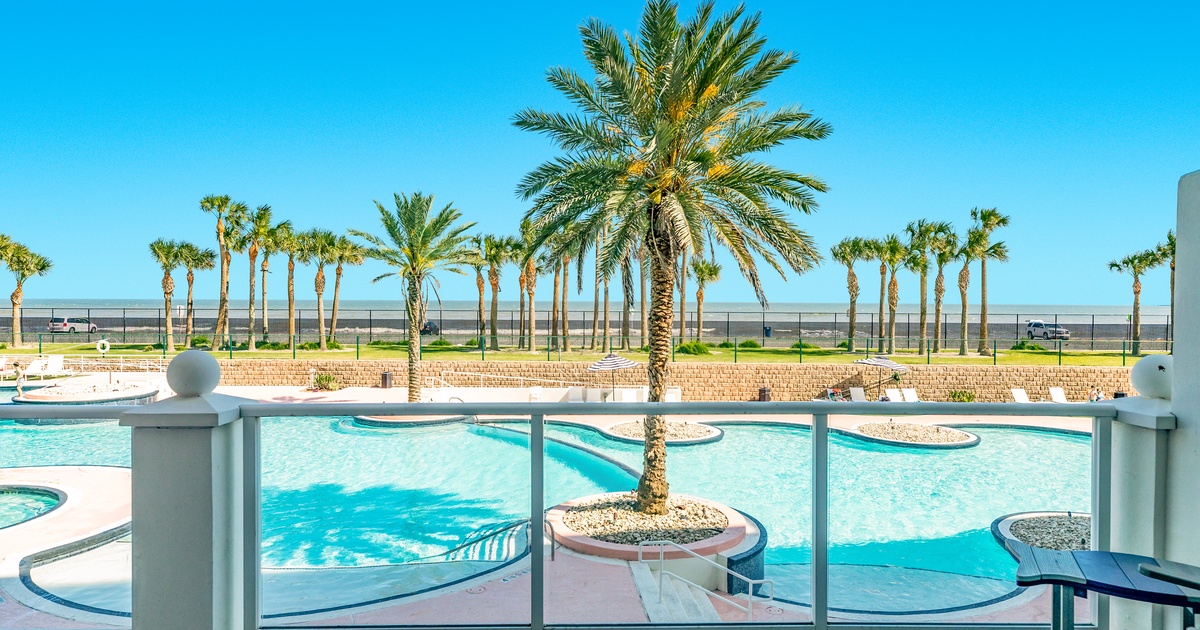 Diamond Beach 213 Condo in Galveston, TX Sand 'N Sea Properties