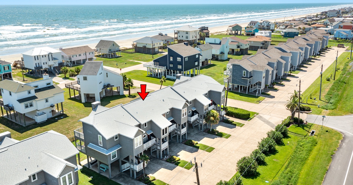 High Tide Townhome in Galveston, TX Sand 'N Sea Properties