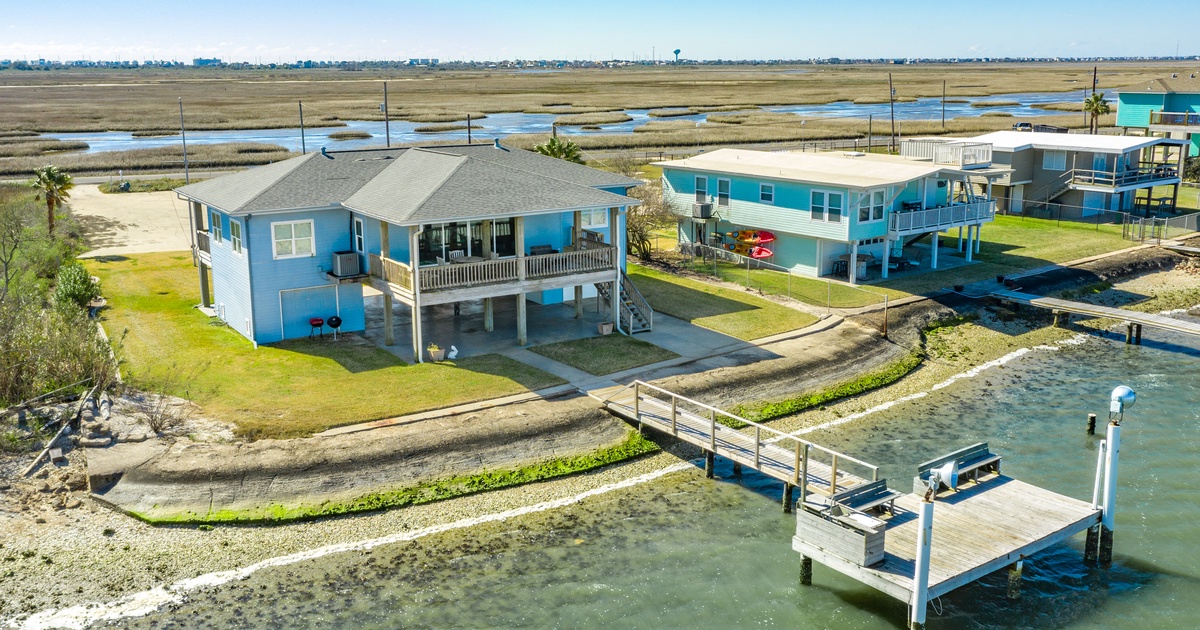 Bay House House in Galveston, TX Sand 'N Sea Properties