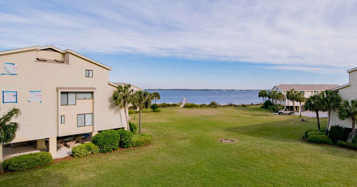 Santa Rosa Dunes 1022 Pensacola Beach Vacation Condo