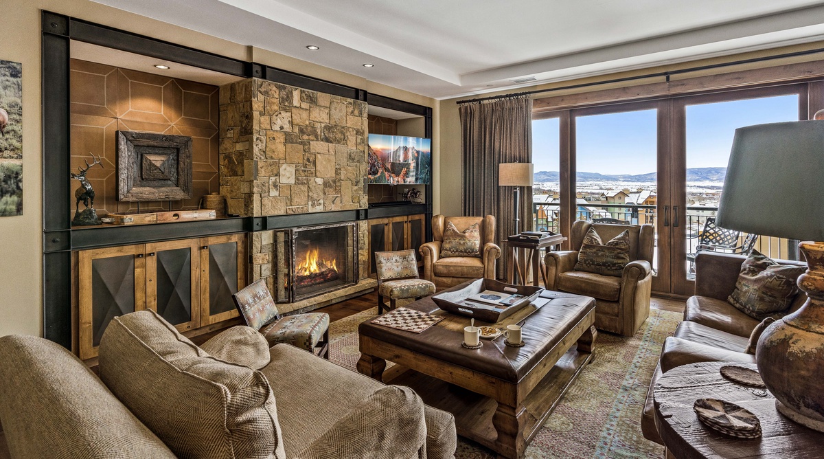 One Steamboat Place #610: Elk Mountain