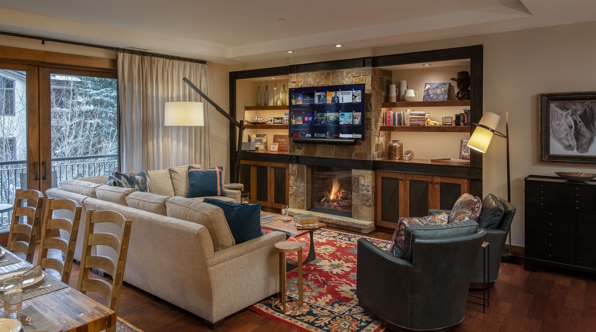 One Steamboat Place #205: Crestone Peak