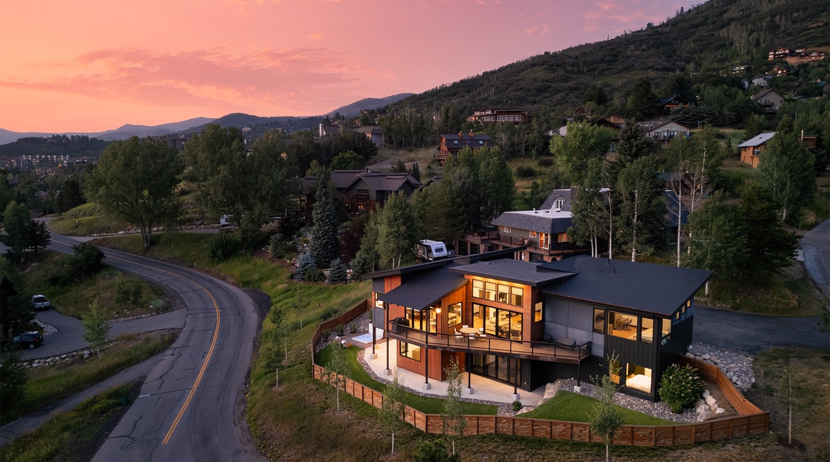 Cazador Lodge