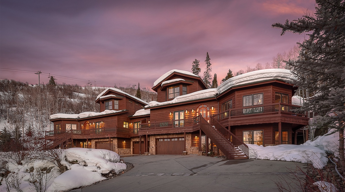 Apex Lodge South