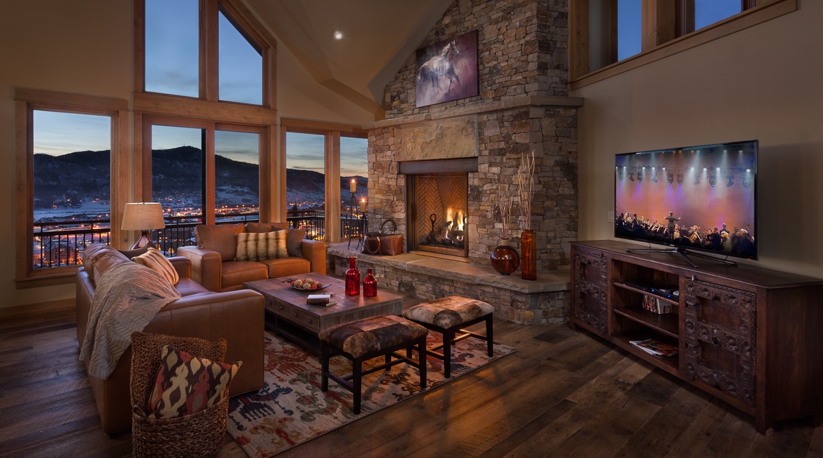 Falconhead Lodge - South