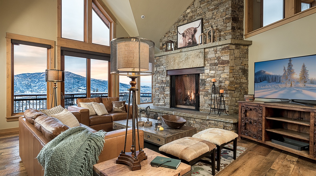 Falconhead Lodge - South