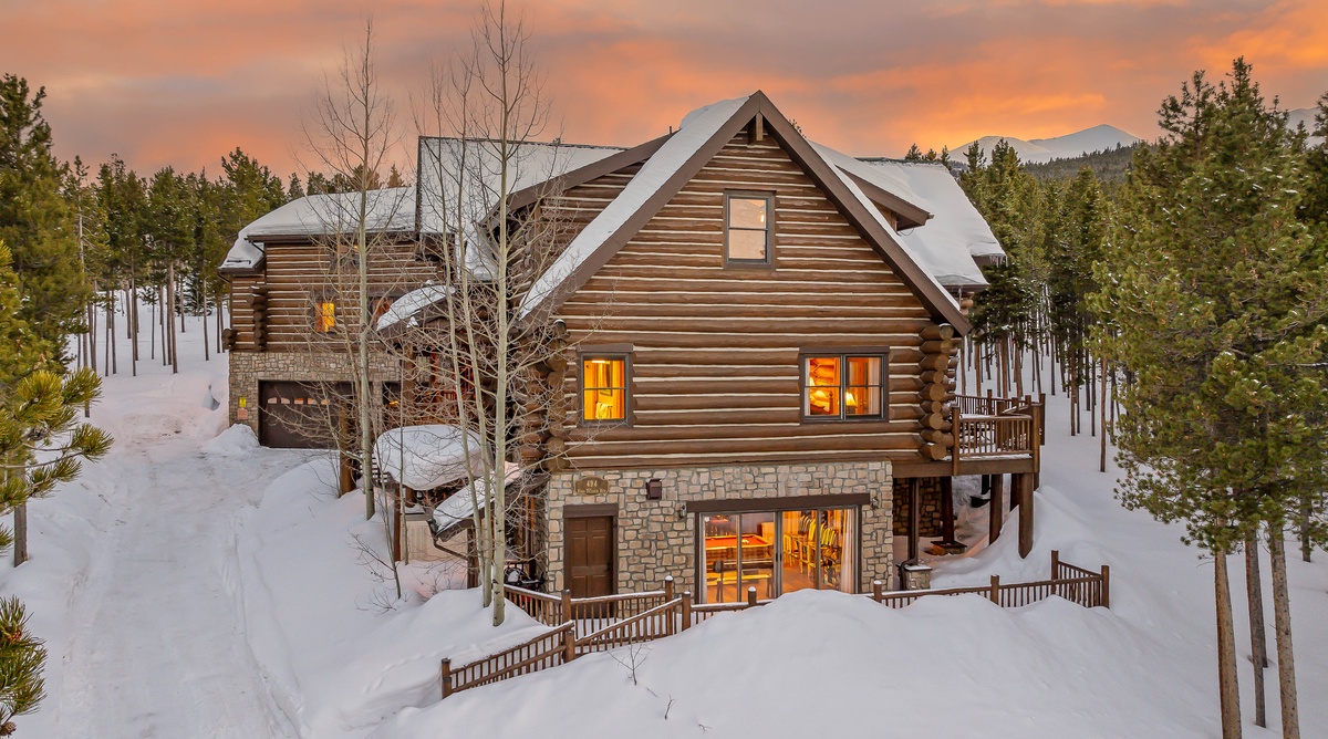 Ski Classic Lodge