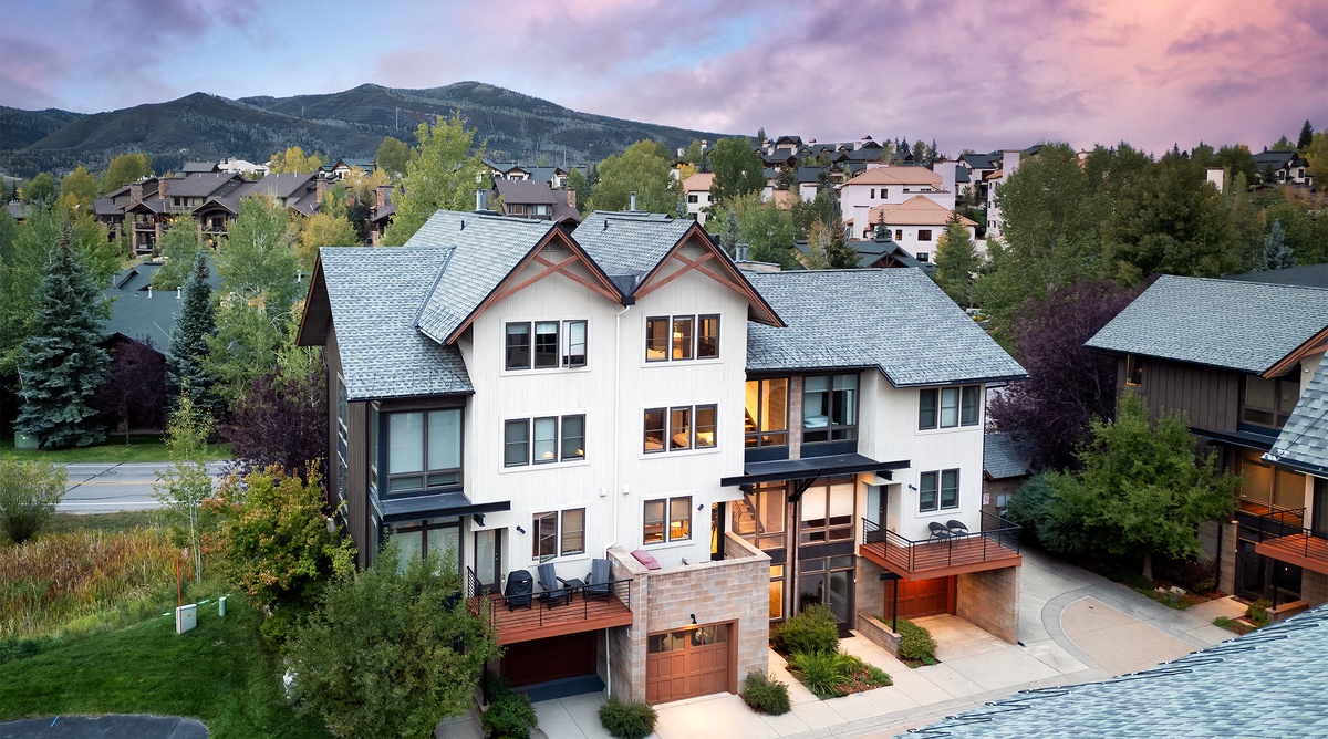 Hawk's View Chalet