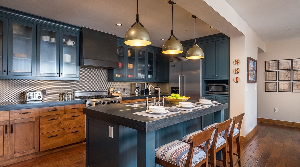 One Steamboat Place #511: Wolf Mountain 3 Bedroom