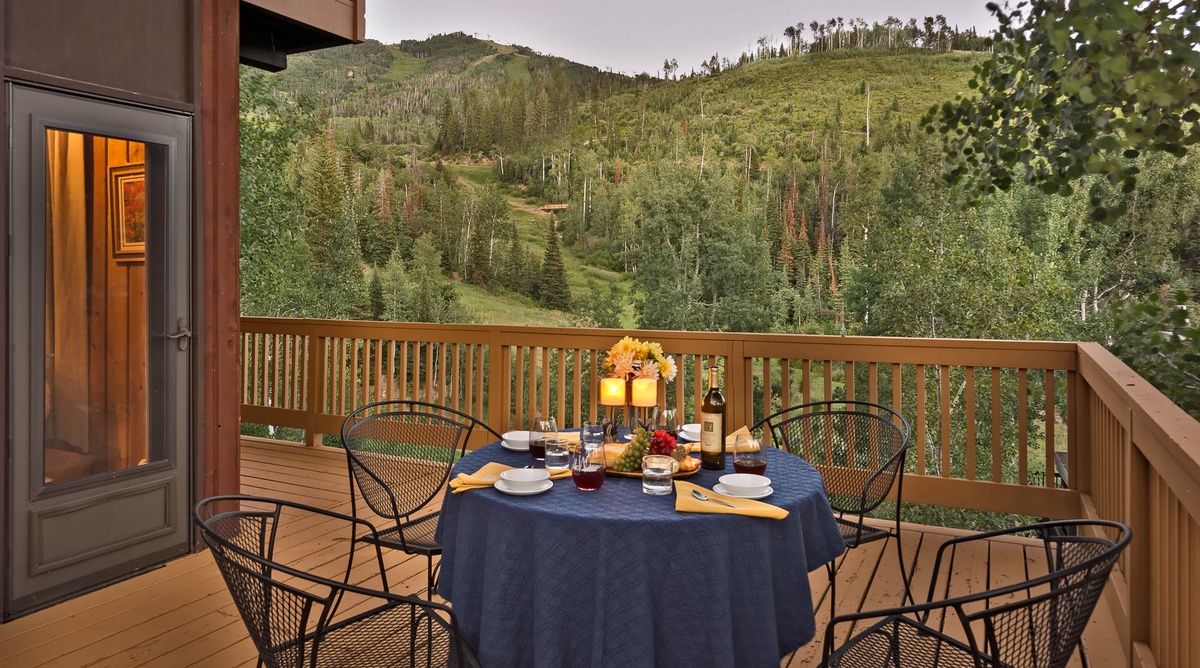 Right-O-Way Chalet