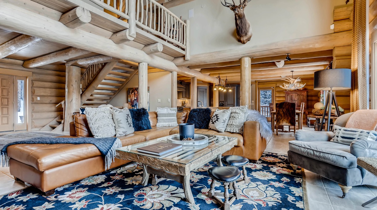 Twin Eagles Lodge