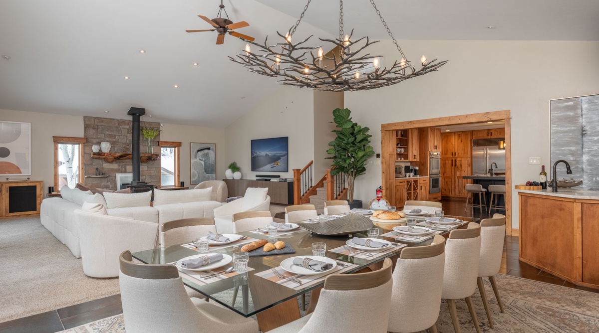 Creekside Chalet