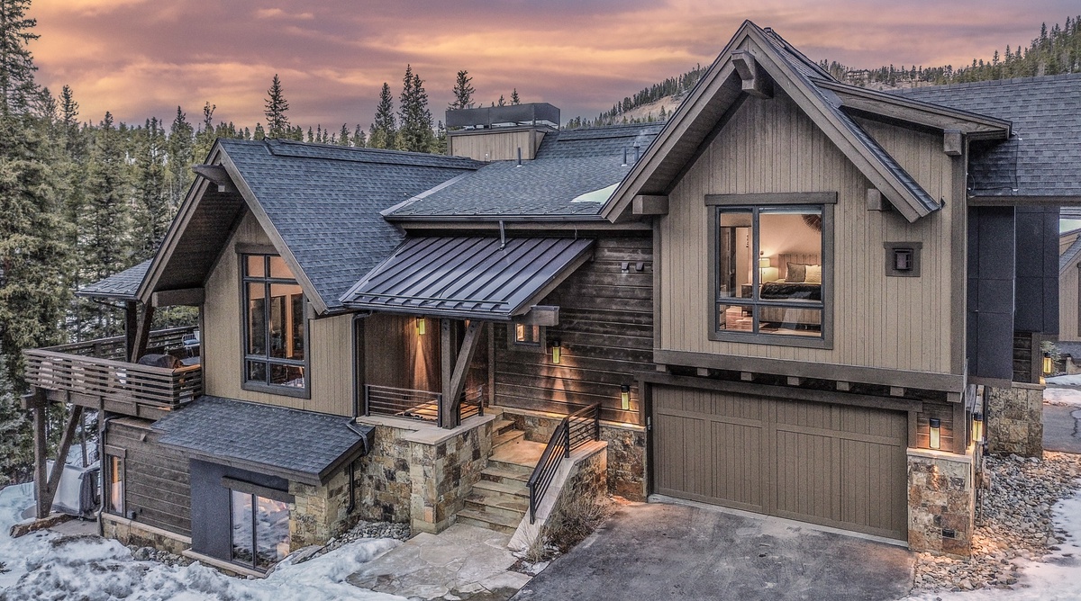 Wild Horse River Escape