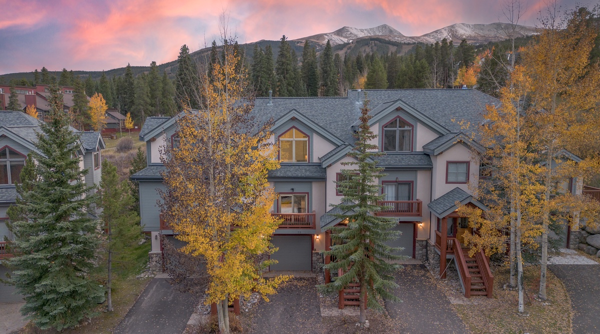 Pines 75 Townhome