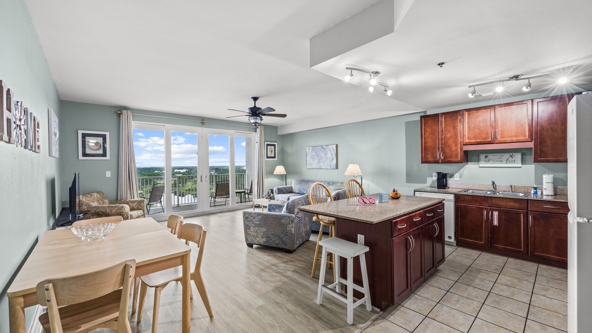 Laketown Wharf #1236