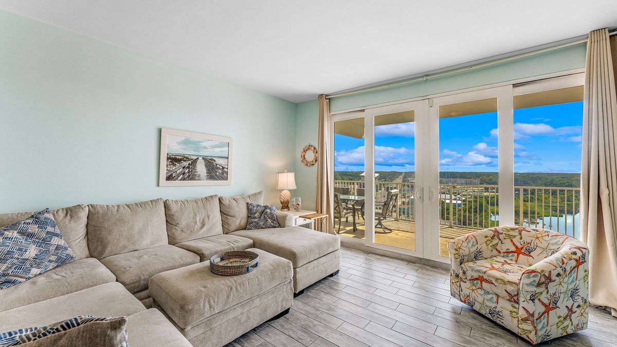 Laketown Wharf #1034
