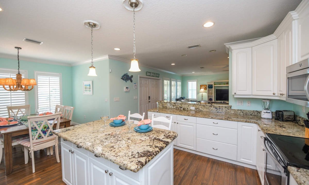 Blue Pineapple - Vacation Rental in Holmes Beach,FL