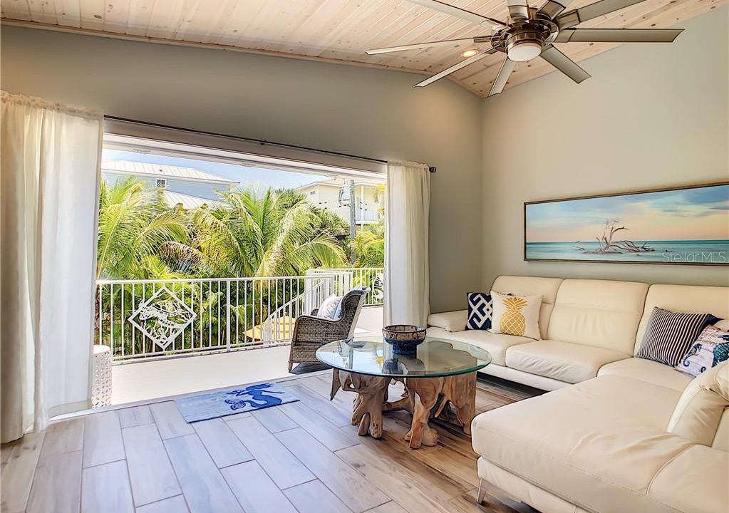 Blue Crush - Vacation Rental in Anna Maria,FL | AMI Locals