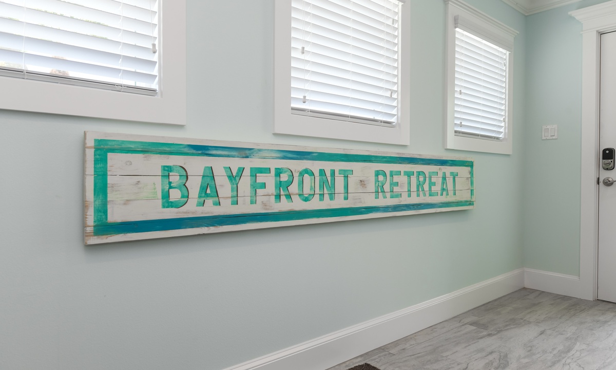 Bayfront Retreat - AMI Locals