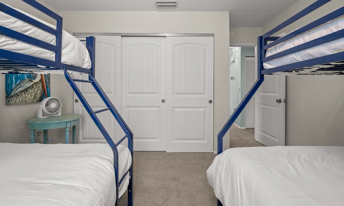 Third Bedroom - Two Twin/Full Bunks