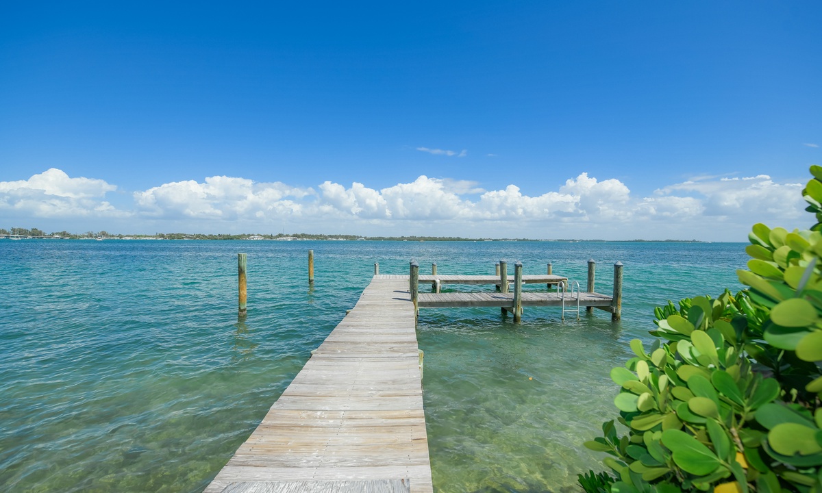 Beach to Bay Vacation Rental in Bradenton Beach,FL AMI Locals