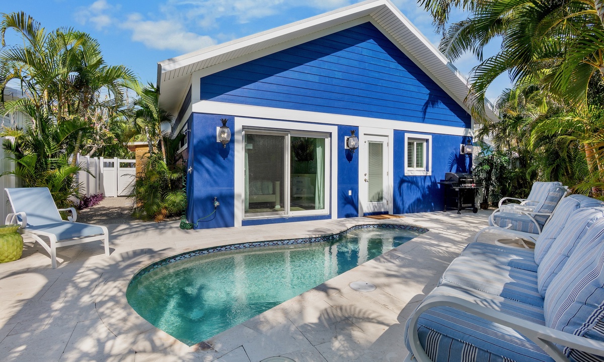 Bean Point Bungalow - Vacation Rental in Anna Maria,FL | AMI Locals