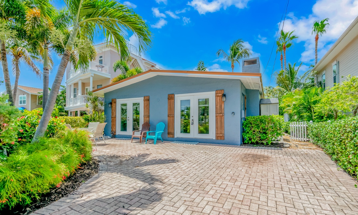 Coastal Hideaway - Vacation Rental in Bradenton Beach,FL