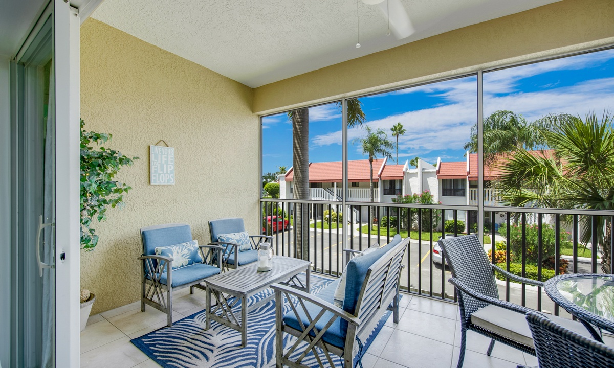 Bradenton Beach Club 224 Blue Skies Vacation Rental in Bradenton