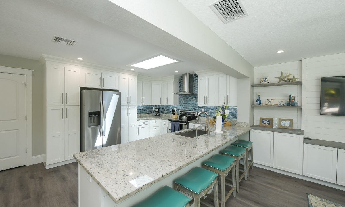 Blue Oasis West - Vacation Rental in Holmes Beach,FL | AMI Locals