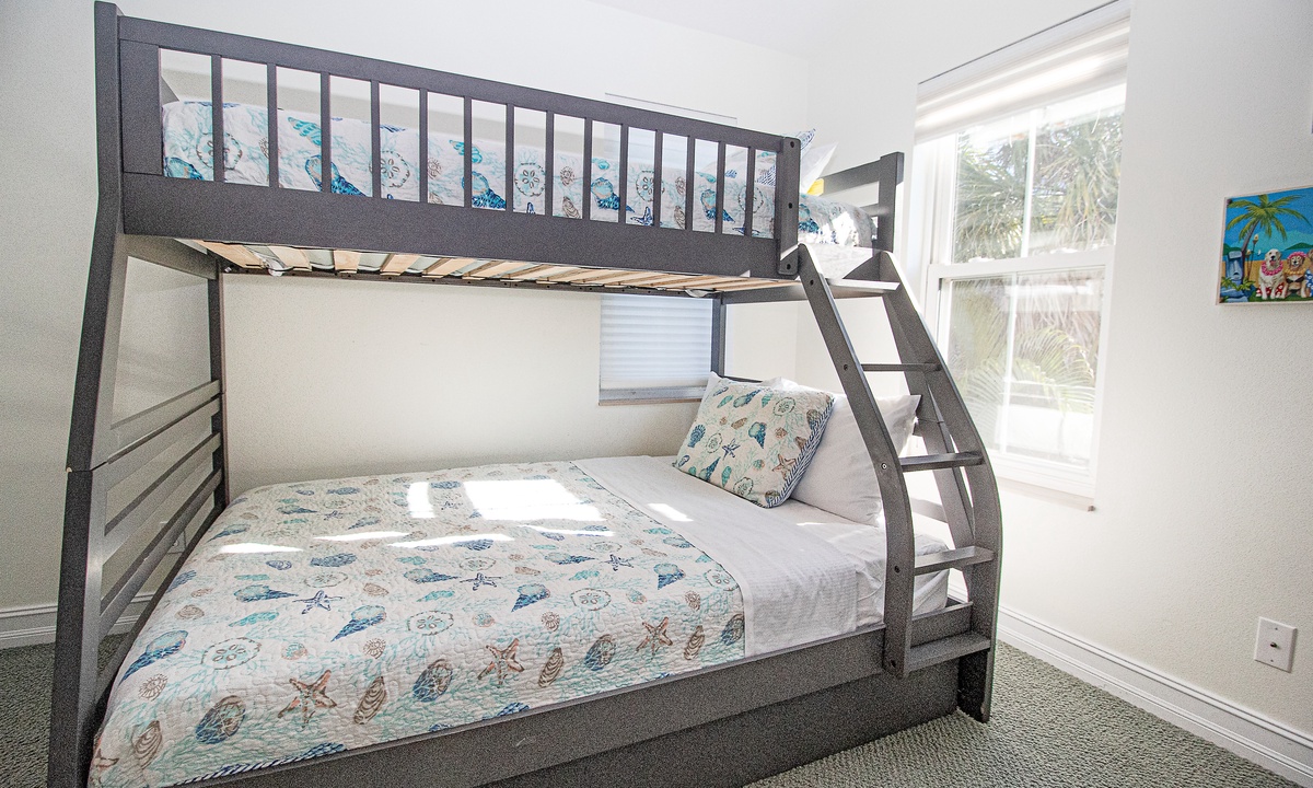 Fourth Bedroom - Twin/Full with Twin Trundle