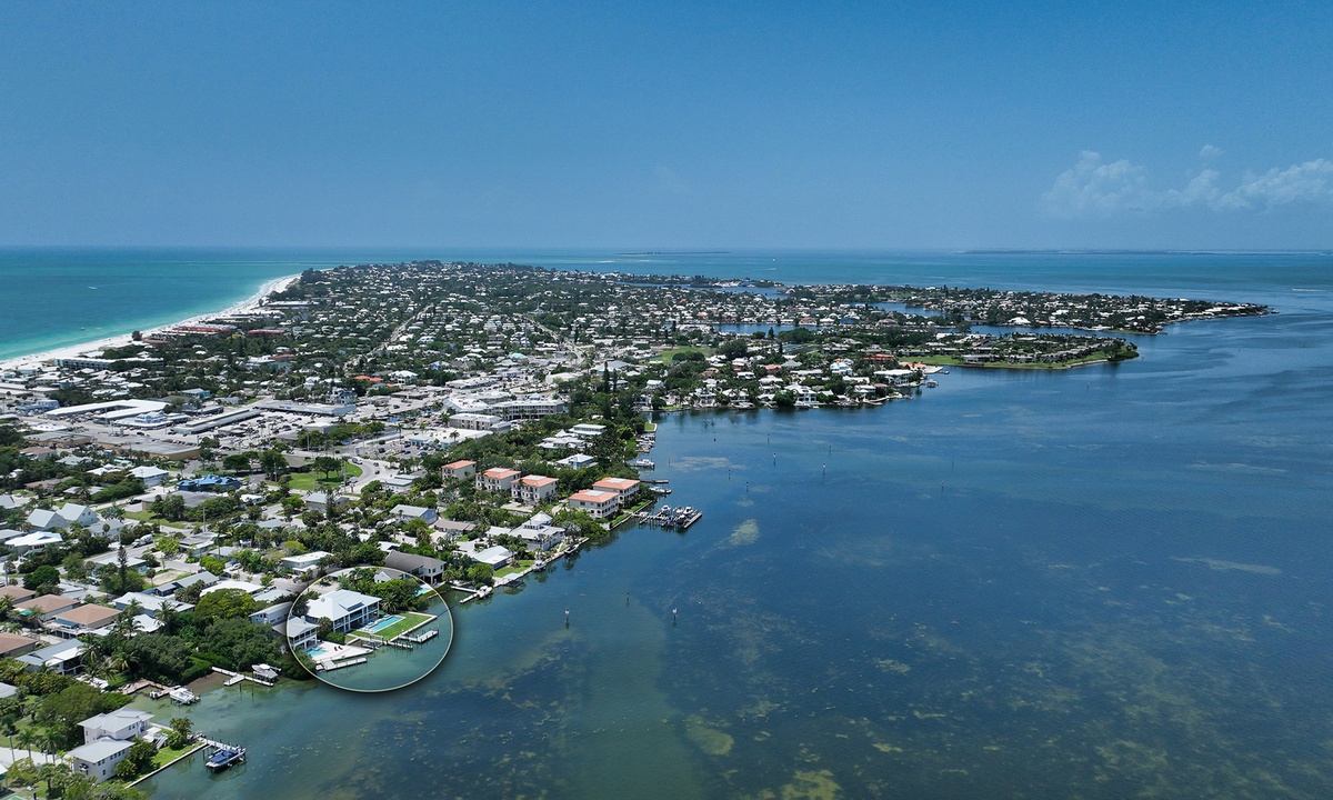 Heavenly Haverkos - Vacation Rental in Holmes Beach,FL | AMI Locals