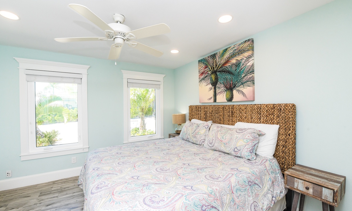 Master Bedroom, Barefoot by the Bay - AMI Locals