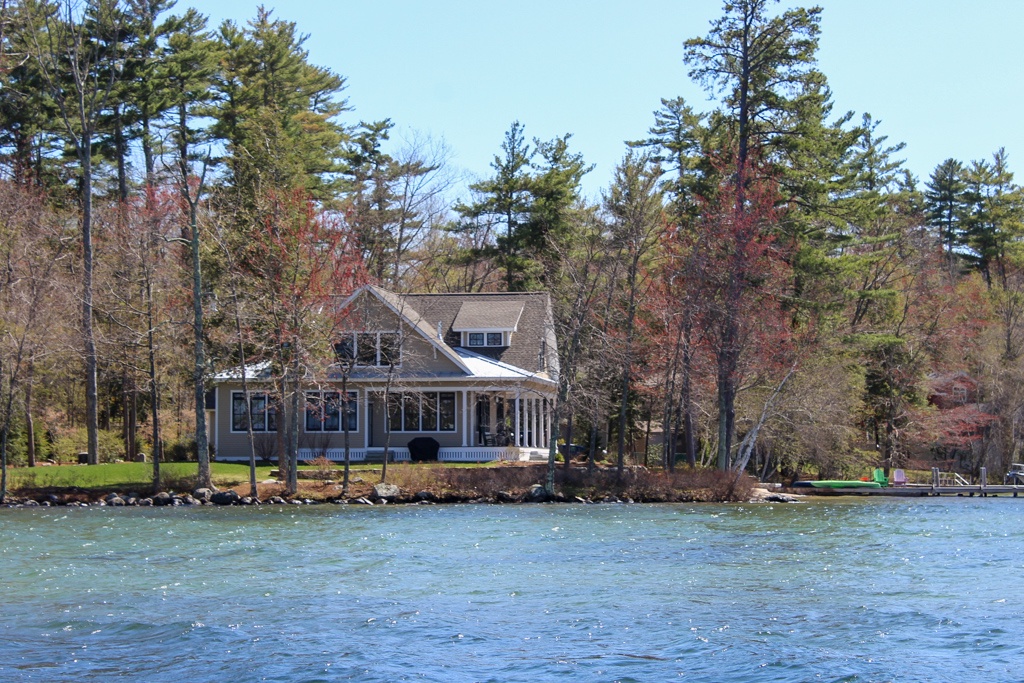 STO237W - Magnificent Luxury Waterfront Home, Lake Winnipesaukee!