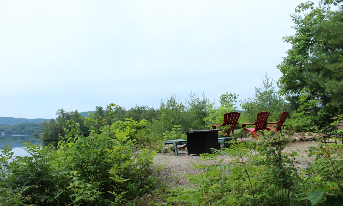 BLO9Wc Lovely Waterfront Home on Lake Wicwas Vacation Rental in