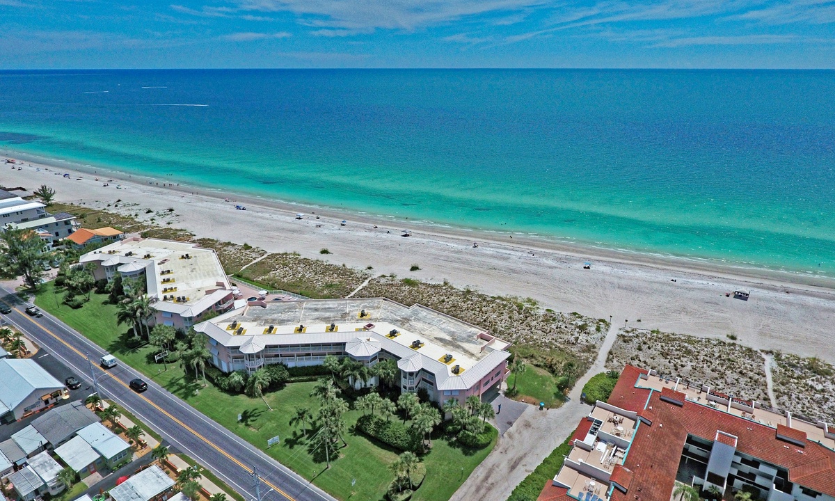 Anna Maria Island Club 40 - Vacation Rental in Bradenton Beach,FL