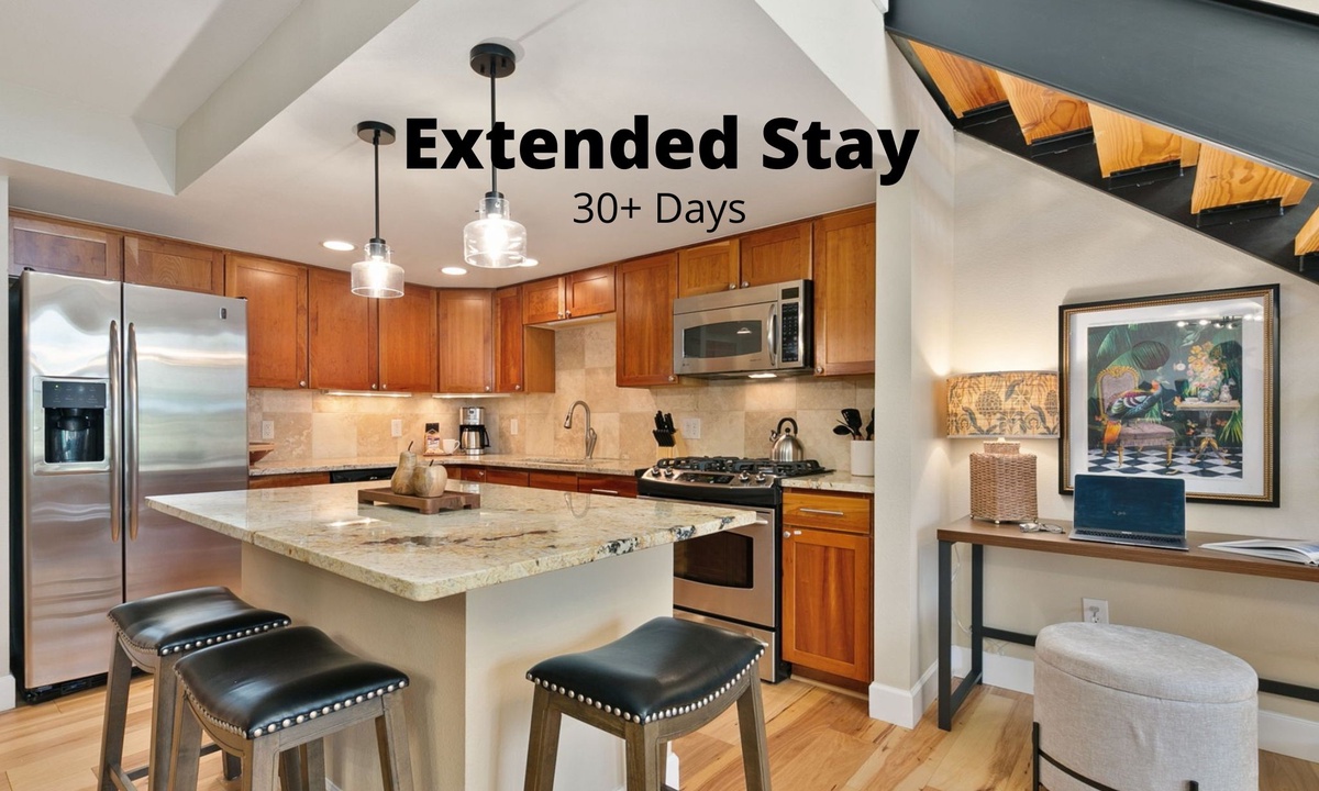 Royal Perch | Chic Old Town Loft w/ King Suite