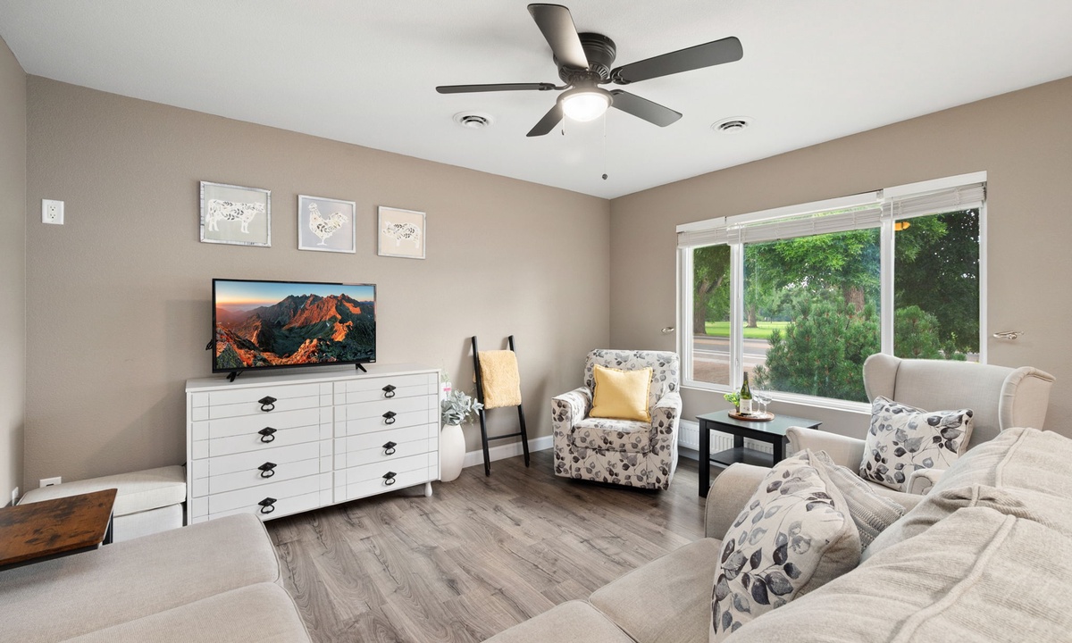 City Park Retreat | Near Golf, Parks & Old Town