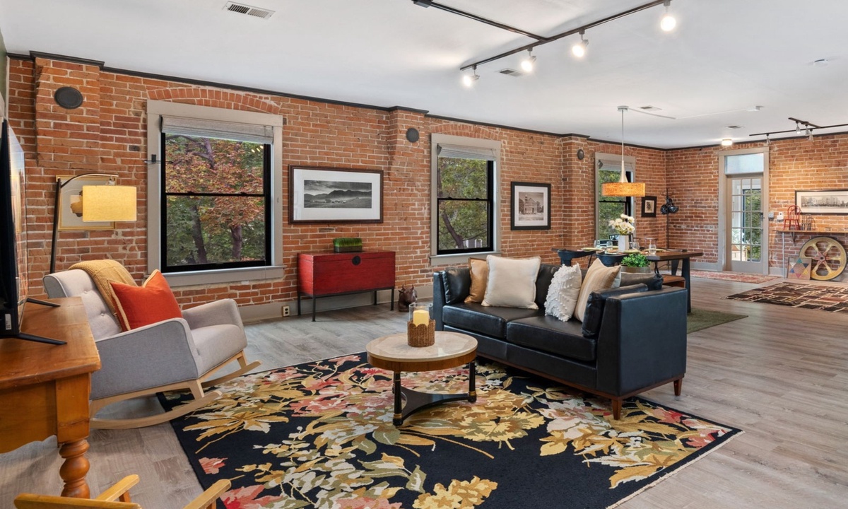 Magnolia Market Loft | Steps to Old Town & Trails
